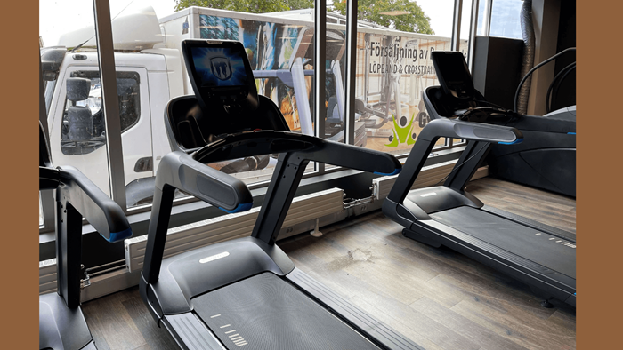 Löpband TRM-885 Precor - 5 st Löpband Precor i nyskick hos Pulse Sommaren 2023 (1).png