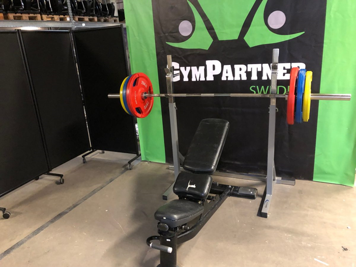 Hemmagym-Hög gymkvalitet Lifefitness - Life-Fitness-HG1-3.jpg