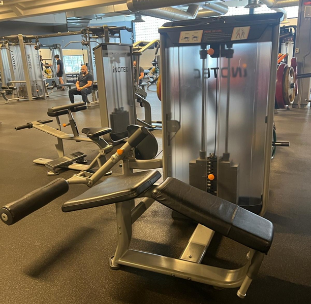 Liggande bencurl Silverline Technogym - Inotec Lårcurl liggande(1).JPG