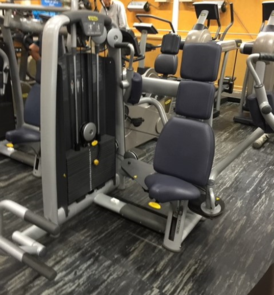Pec-dec Bröstmuskelmaskin Technogym - Selection-line-Technogym-28.jpg