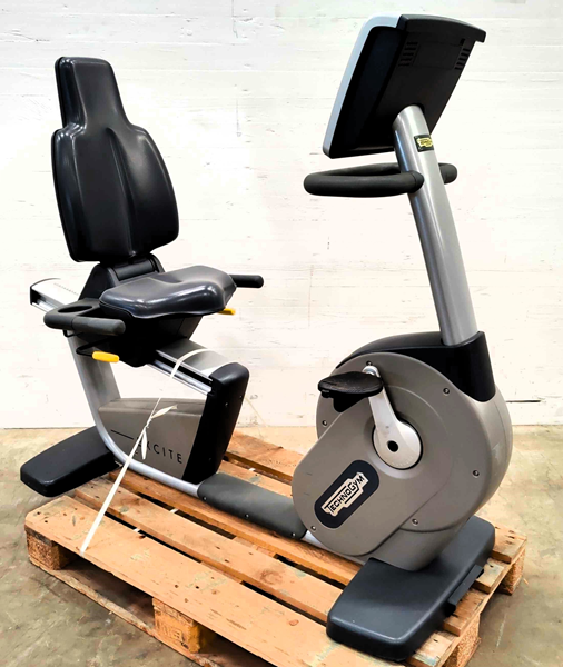 Recumbent bike Technogym Excite700 - Motionscykel TechnoGym Excite2.jpeg (1)