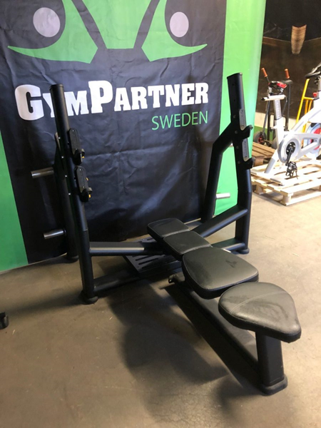 Bänkpressbänk GrandMaster PRO demoex. - Bänkpressbänk-Demoex.-Master-Sport-Black-edition-1.jpg-2-1-e1563295543373.jpg