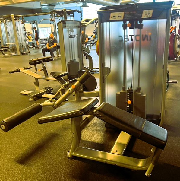 Lårcurl liggande Silverline Technogym - Inotec Lårcurl liggande.JPG