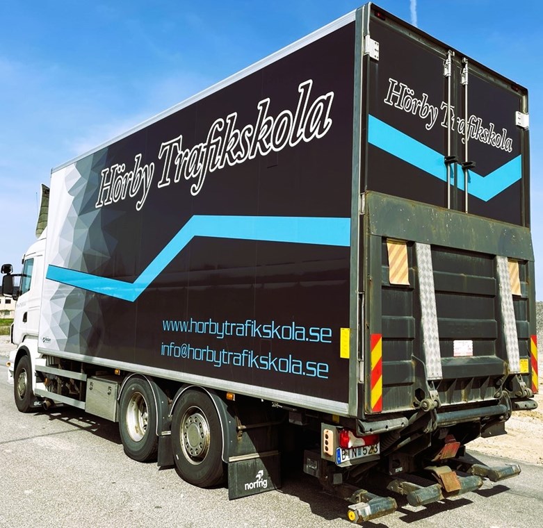 Scania lastbilar R440 6x2 från Trafikskola