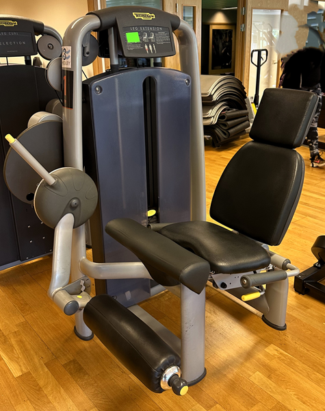Benspark Selection Line-Technogym 4 - Technogym Leg extensions74.jpg (1)