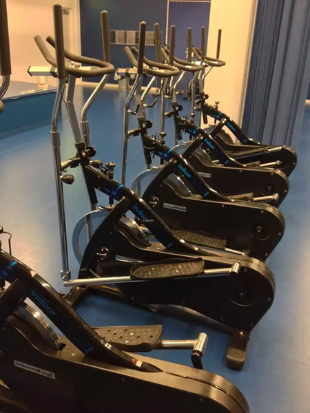 Indoor Walking2- Mindre Cross trainer - crosstrainer-indoor-W2l.webp