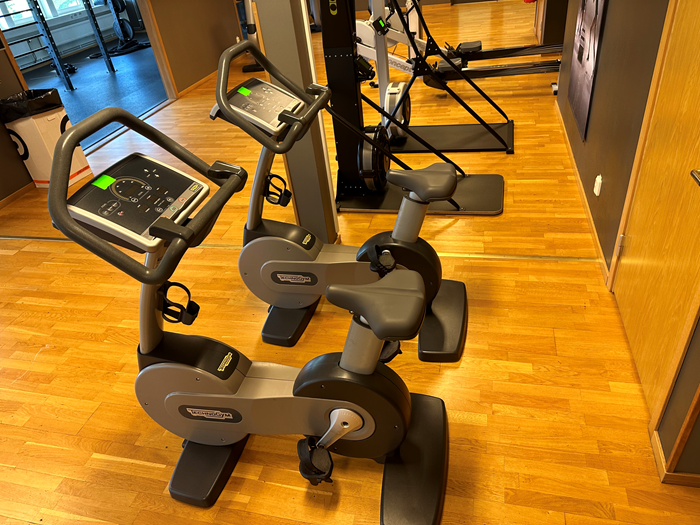 Motionscykel Upright bike EXC700 från Technogym - Motionscyklar från-Technogym-1677.jpg