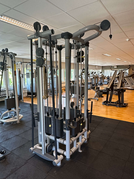 Fyrastationers Cable Tower Technogym - IMG-1723 (2).jpg