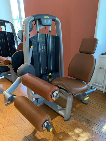 Lårcurl Sittande Selectionline Technogym - Lårcurl Technogym (1).jpeg