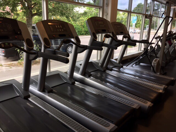 Löpband LifeFitness 95Ti - Silverbullet Löpband Life Fitness (1).jpg