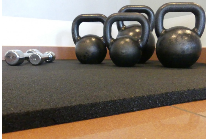 Gymgolv 1000x1000x20 mm - Gymgolv20-20gymfloor20with20kettlebells-1125x7501-1.jpg