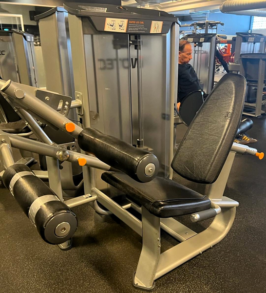 Lårcurl liggande Silverline Technogym - Inotec Lårcurl liggande-3.JPG