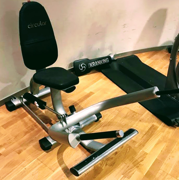GYM80 Circuit Cirkelträningsmaskiner - Bröstpress Gym80.jpg